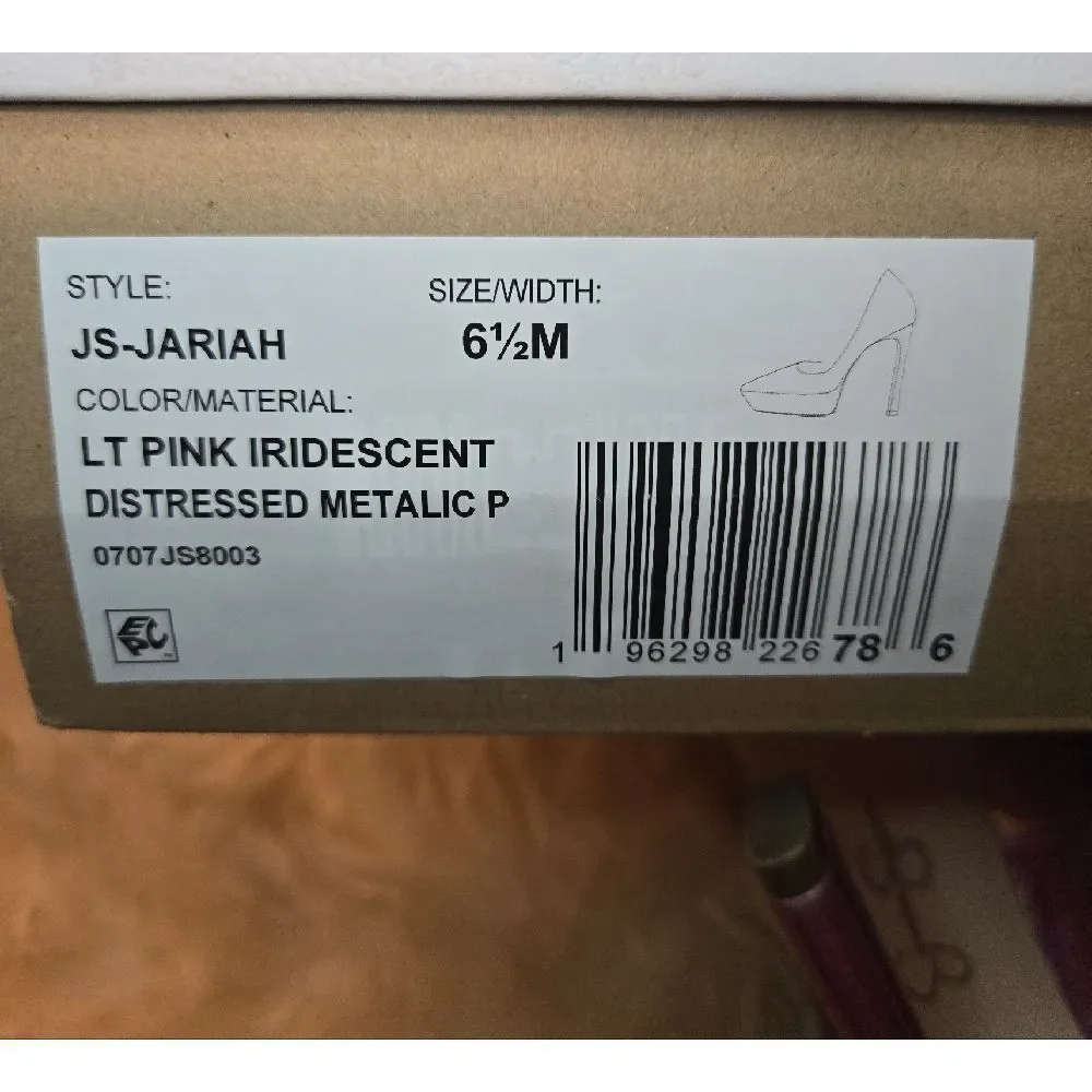 Jessica Simpson Iridescent Pink Heels